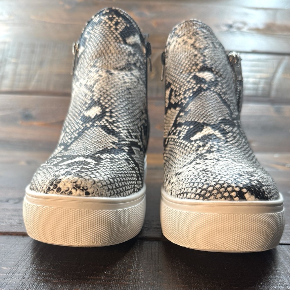 Nature Breeze Snake Print Sneaker Hidden Wedge Booties Women's Size 9 - Picture 13 of 15